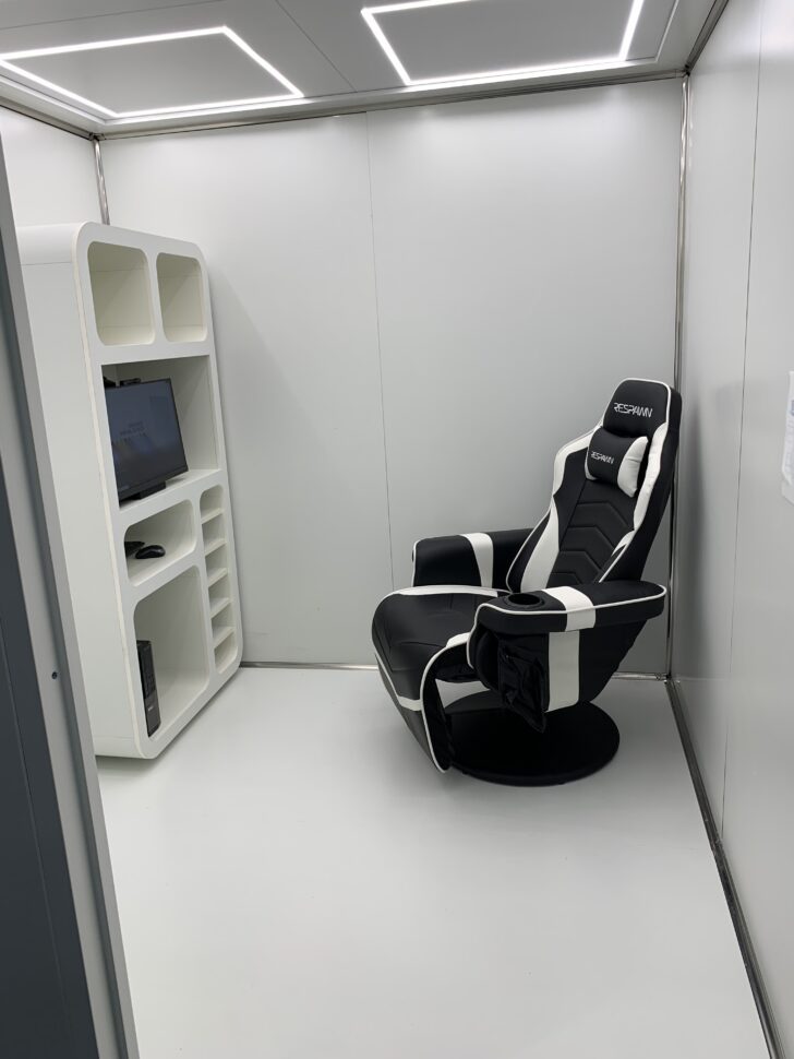 The H3 Cube is a large module that can comfortably seat a patient along with diagnostic tools.